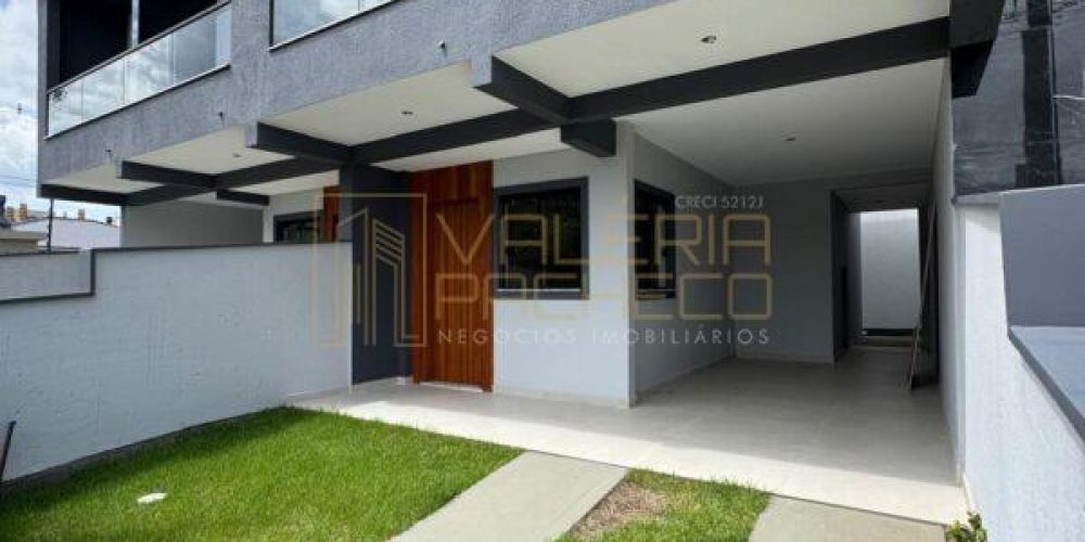 02-Sobrado-de-Alto-Padrão-à-Venda-no-Residencial-Caroline
