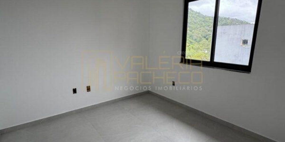 04-SOBRADO-MEIO-JARDINS-3