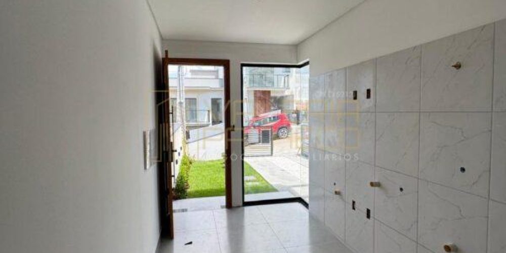 04-casa-moderna-com-suite-amplo-terreno-e-espaco-para-piscina