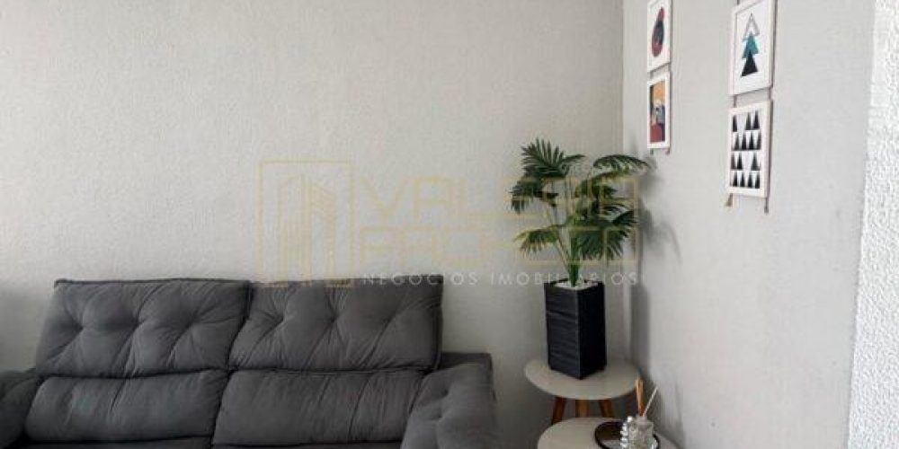 06-Sala-moradas-2