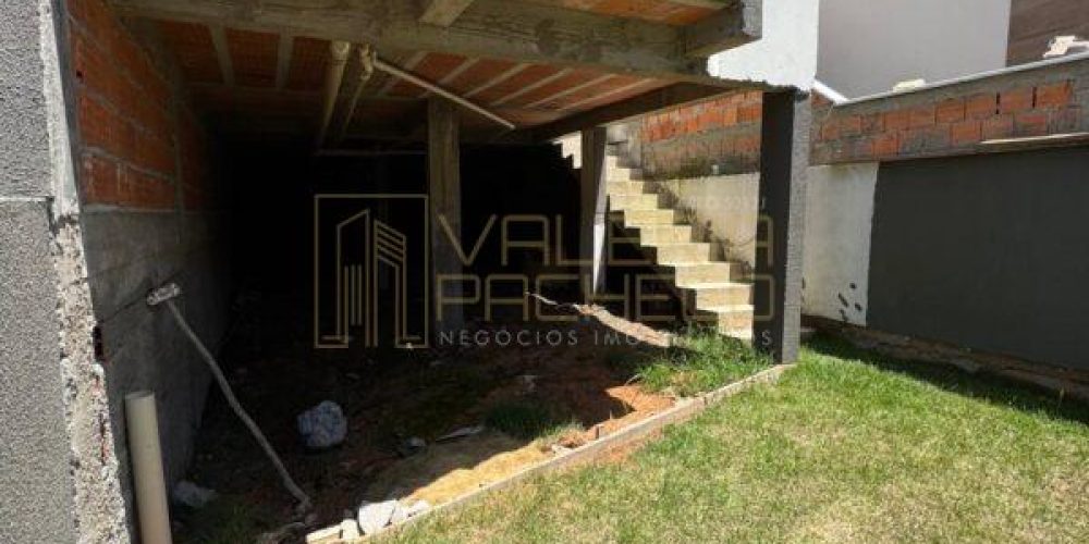 13-casa-moderna-com-suite-amplo-terreno-e-espaco-para-piscina