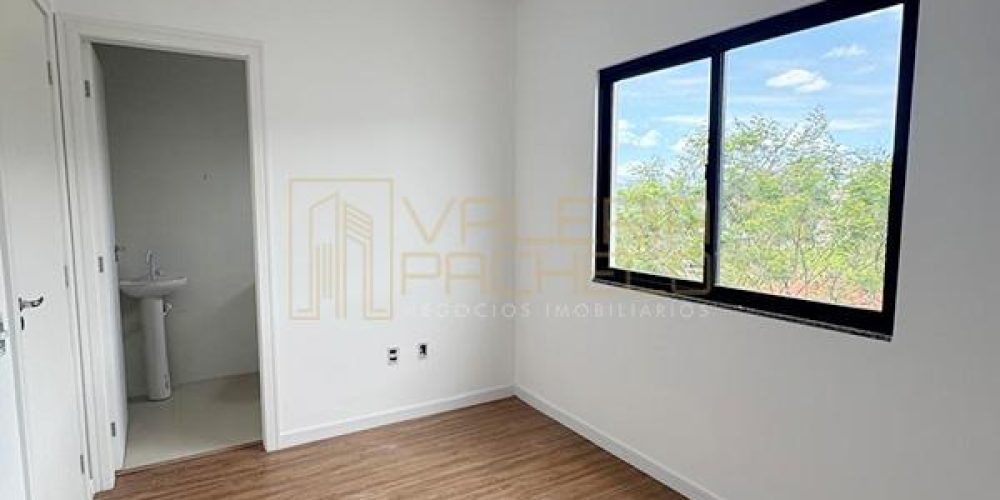 Duplex-com-amplo-quintal-na-Guarda-do-Tabuleiro-06