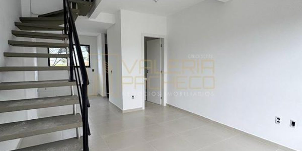 Duplex-com-amplo-quintal-na-Guarda-do-Tabuleiro-07