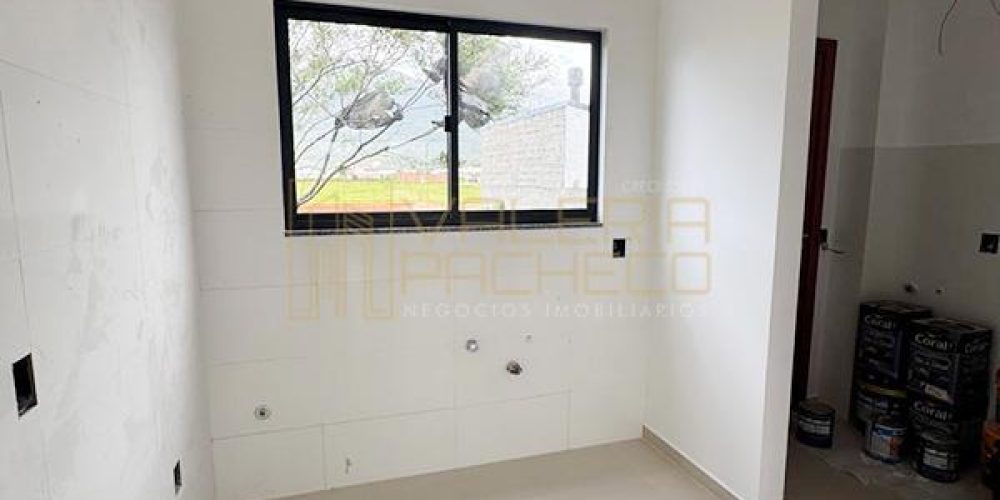 Duplex-com-amplo-quintal-na-Guarda-do-Tabuleiro-08