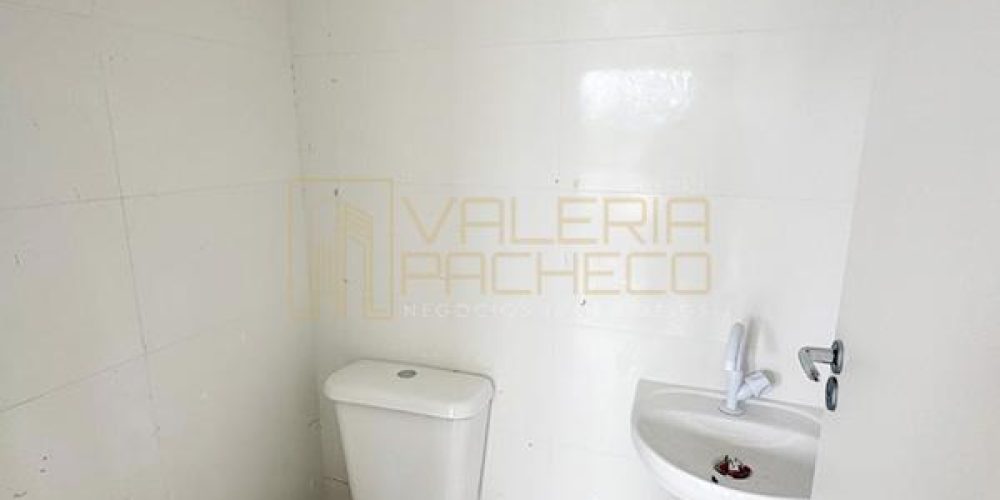 Duplex-com-amplo-quintal-na-Guarda-do-Tabuleiro-13