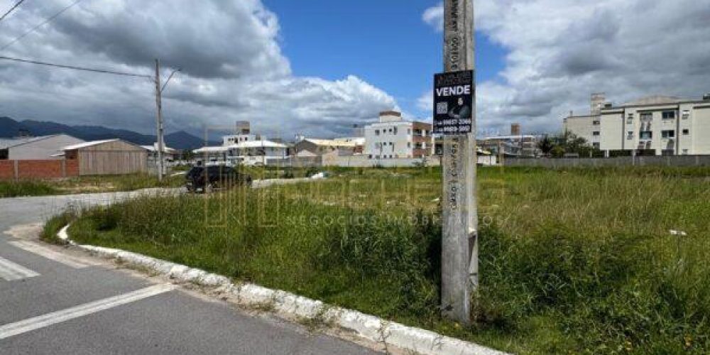 Terrenos à Venda Excelente Oportunidade de Investimento em Palhoça 01