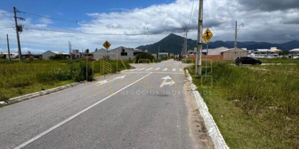Terrenos à Venda Excelente Oportunidade de Investimento em Palhoça 03